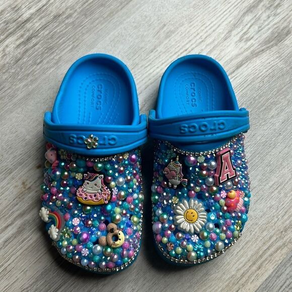 Kids bling  crocs custom made size 10 preloved ❤️ - Picture 1 of 11